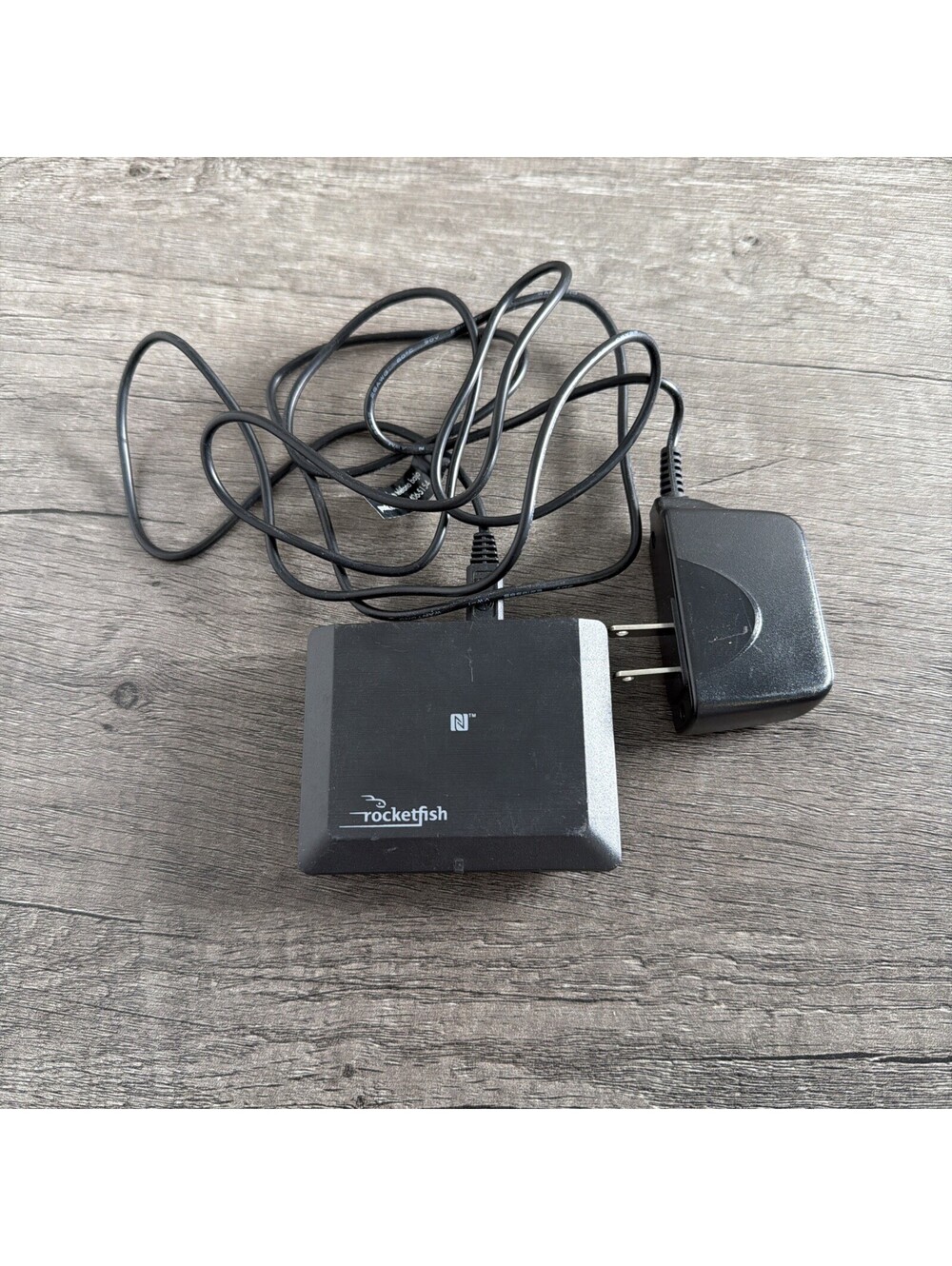 Rocketfish RF-BTR315 Bluetooth Audio Receiver With Power Adapter